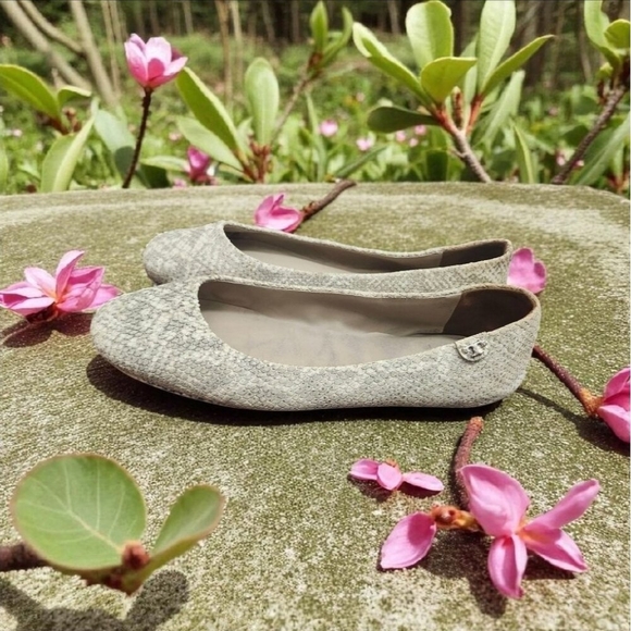 TORY BURCH Travel T Snake Embossed Sparkling Leather Ballet Flats Roccia 9M - Picture 1 of 15